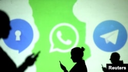 Logos de las apps Signal, Whatsapp y Telegram. REUTERS/Dado Ruvic/Illustration