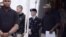 Bradley Manning (2d) a su salida de los juzgados de Fort George G. Meade, Maryland, EE UU. 