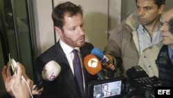 El portavoz de la Fiscalía de Bruselas y magristrado, Guilles de Dejemeppe, declara que Carles Puigdemont y sus exconsejeros se han entregado a llas autoridades.