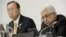 El secretario general de Naciones Unidas (ONU), Ban Ki Moon (i), y el presidente de la Autoridad Palestina, Mahmud Abás. 