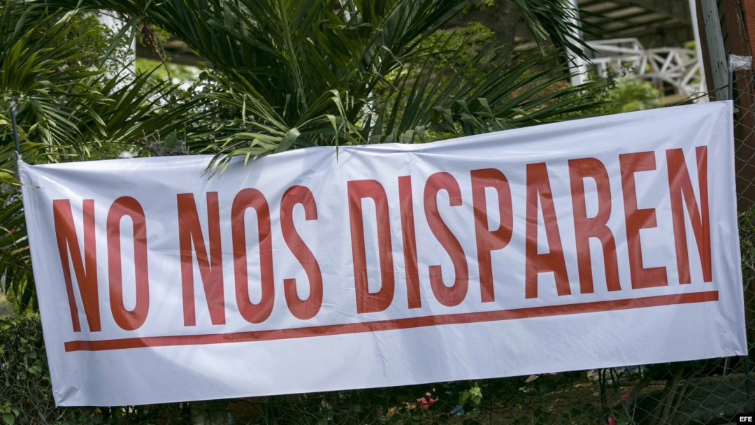 Vista de cartel en los alrededores de la Universidad Politécnica de Nicaragua (UPOLI), durante el séptimo día protesta contra el gobierno.