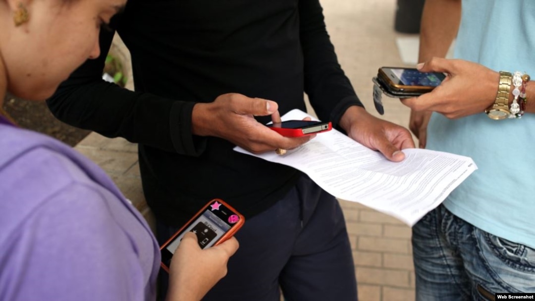 Entre 2010 y 2016, el número de teléfonos inteligentes en América Latina pasó de 27 millones a 372, un 54% de los celulares en circulación actualmente.