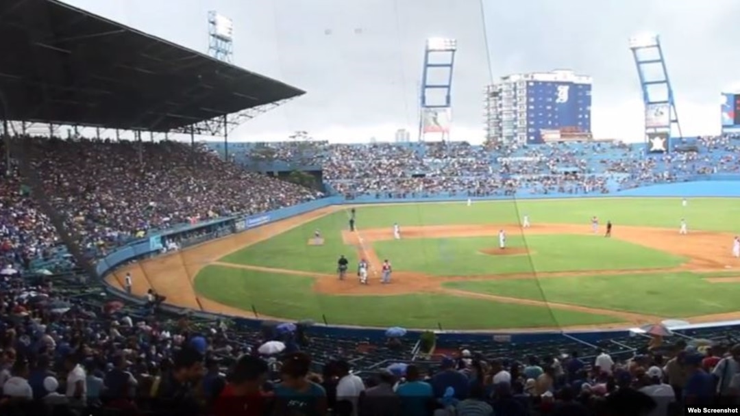 Estadio Latinoamericano, en La Habana, donde tendrá lugar el juego amistoso entre los Rays de Tampa y la selección cubana.