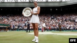 Garbiñe Muguruza, ganadora de la final femenina en Wimbledon.
