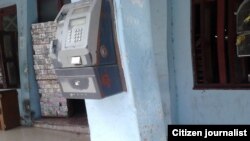 Reporta Cuba Teléfonos Guanabacoa. Foto: Juan C Díaz.