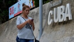 Amado Gil, junto a los periodistas Yoandi Casteñeda y, desde Las Tunas, Alberto Méndez Castelló, analizan las últimas noticias más importantes de Cuba, entre ellas, la protesta en redes sociales por los altos precios de ETESCA 