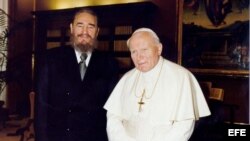 Encuentros de los hermanos Castro con el Papa