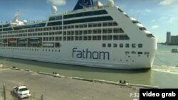 El Adonia hace su entrada al Puerto de Miami, a su regreso de Cuba.