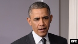 El presidente estadounidense, Barack Obama, habla hoy, jueves 21 de noviembre de 2013, en el Brady Briefing Room en la Casa Blanca en Washington (Estados Unidos). Obama, dijo que apoya el cambio aprobado ho