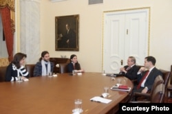 Encuentro de Yoani Sánchez con los senadores cubanoamericanos