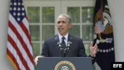 El presidente estadounidense, Barack Obama, pronuncia un discurso sobre la situación en Afganistán, en el Jardín Rosa de la Casa Blanca en Washington DC.