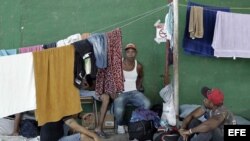 Cubanos ansiosos por dejar Costa Rica y continuar travesía a EEUU