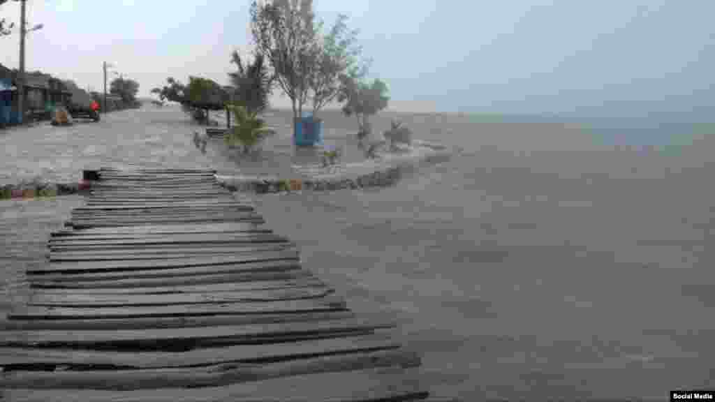 El huracán Michael provocó penetraciones del mar en la provincia Artemisa (Arian Ramos)