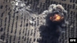 Bombardeo de la aviación rusa contra supuestas instalaciones del Estado Islámico en Siria. EFE