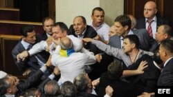 Disputa en la Rada ucraniana por el estatuto del idioma ruso