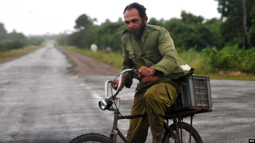 Donan a Cuba bicicletas en desuso