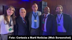 Opositores y miembros de la sociedad civil cubana participan en un encuentro organizado por el Partido Popular Europeo (PPE) en Madrid.