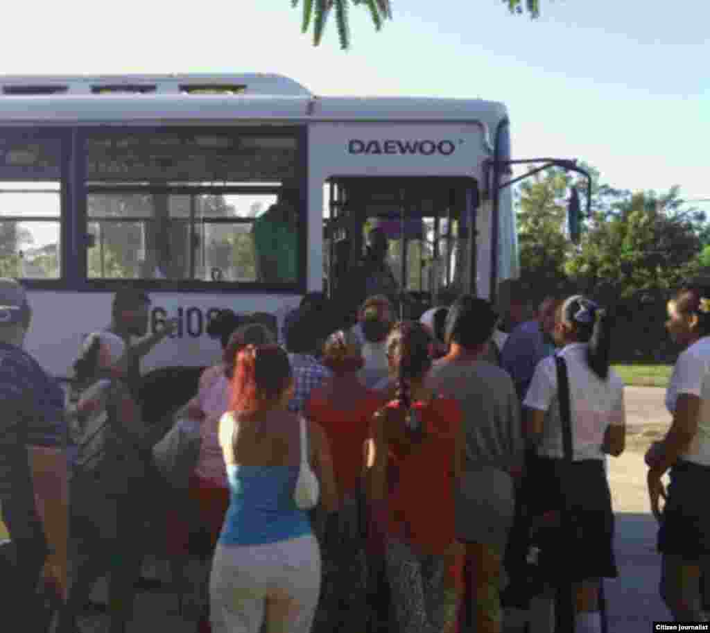 Reporta Cuba transporte en Manzanillo Foto Rudicel Batista