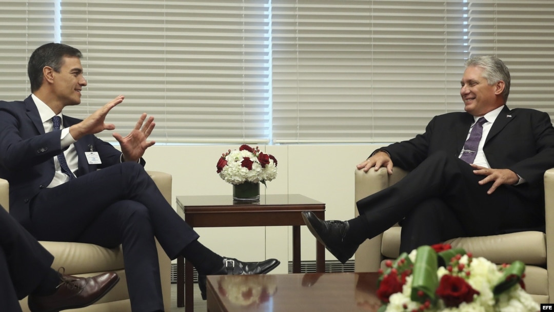Pedro Sánchez se reúne con Díaz-Canel.