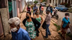 "Esto no da más, el pueblo está tirado pa' la calle"