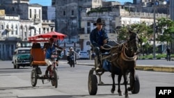 El tránsito en una calle de la capital cubana el 29 de julio de 2026.