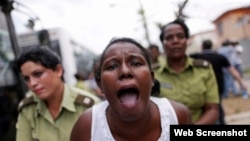 Imagen de una detención en Cuba, país de gobierno dictatorial electo al Consejo de Derechos Humanos de la ONU.
