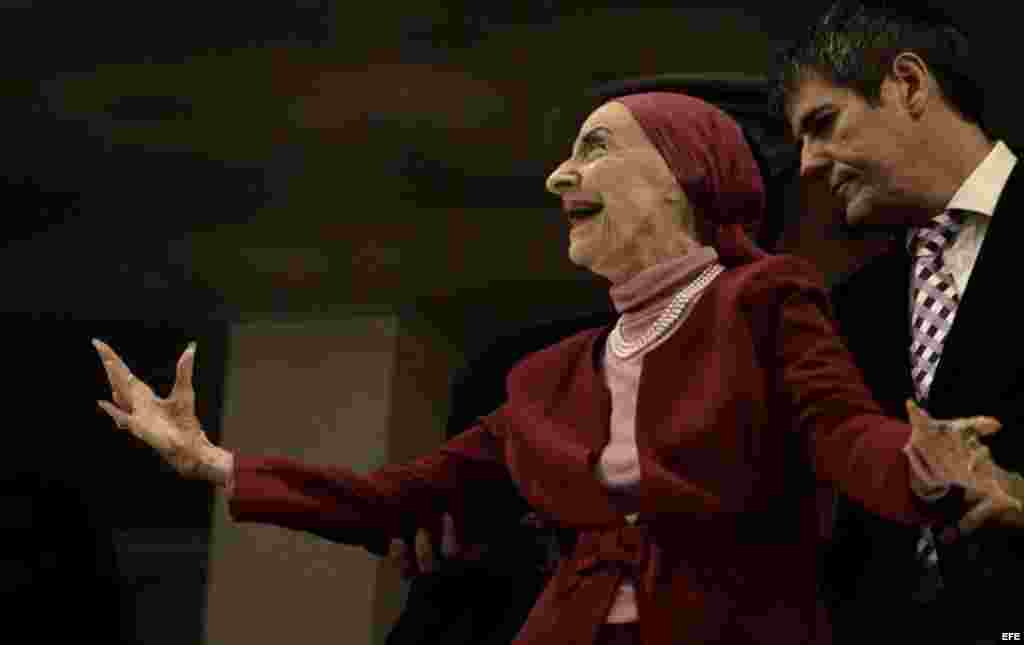 La primera bailarina de Cuba, Alicia Alonso, asiste al discurso de el presidente de Estados Unidos Barack Obama hoy, martes 22 de marzo de 2016, en el Gran Teatro de La Habana en La Habana (Cuba). 