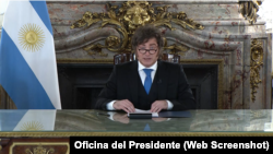 Milei endureció el reclamo por Malvinas con sanciones a petroleras, una base naval y un llamado a la unidad.

