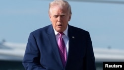 El presidente de los Estados Unidos, Trump, aborda el Air Force One en la Base Conjunta Andrews.