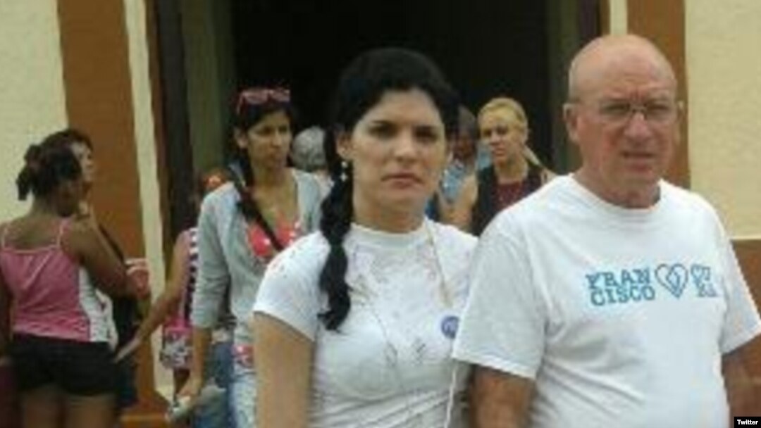 Saily Navarro y su padre Félix Navarro (Foto Archivo)