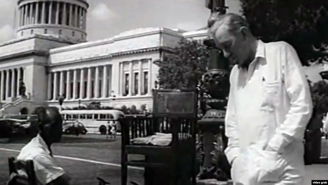 Fotograma del filme Nuestro hombre en La Habana, rodado en Cuba en 1959.