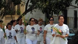 Denuncian acoso a Damas de blanco