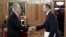 El Rey Juan Carlos recibe las cartas credenciales del nuevo embajador de Cuba, Eugenio Martínez Enríquez (d).