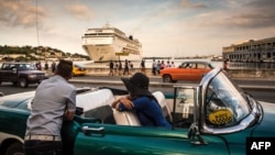 El aumento del turismo ha disparado el precio de los carros viejos en Cuba.