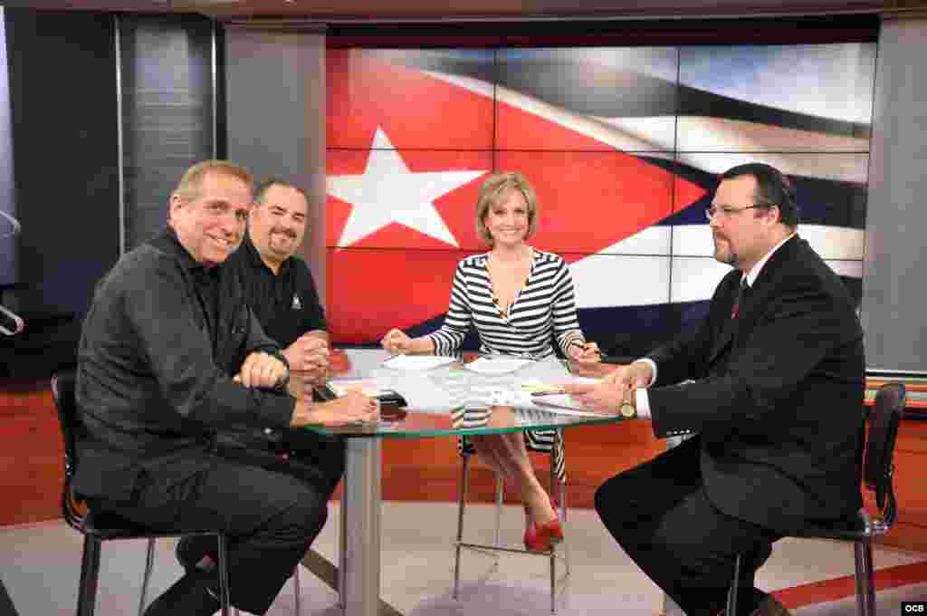 Joachim De Posada, Juan Martin&eacute;z, Karen Caballero y Jos&eacute; "Pepe" Lacayo.