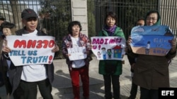 Familiares de las víctimas chinas del vuelo MH370