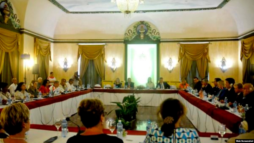 Fiscales de EEUU y Cuba reunidos en La Habana. 