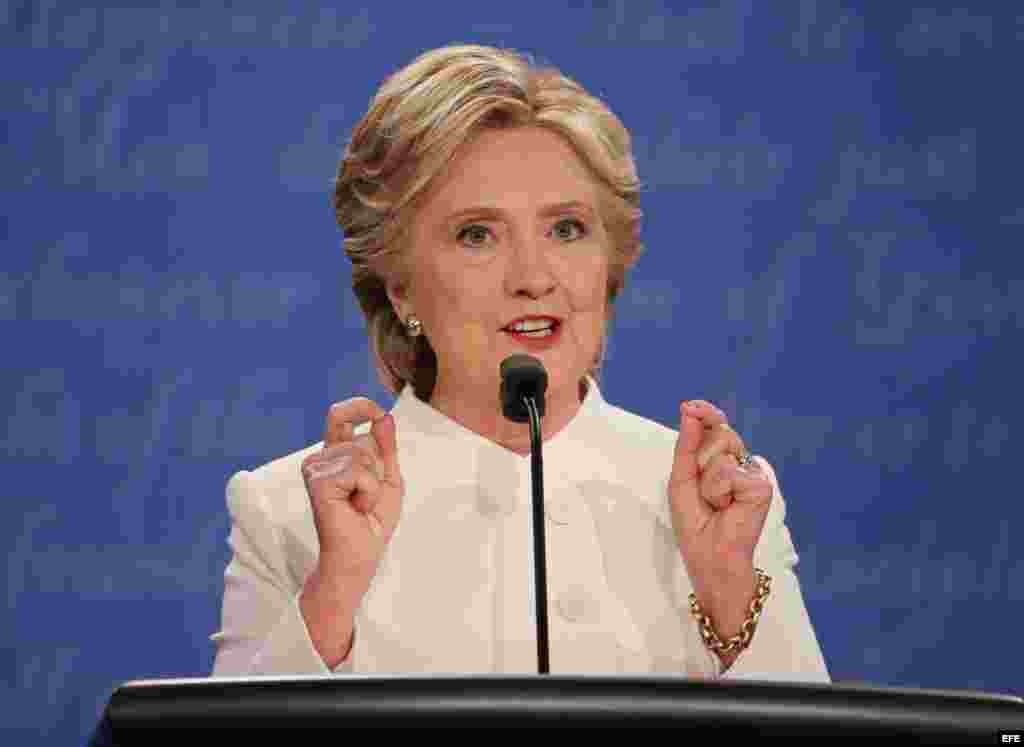  candidata demócrata a la presidencia de EEUU Hilary Clinton .