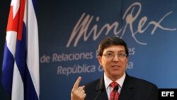 El canciller cubano, Bruno Rodríguez, presentó hoy en La Habana (Cuba), el informe Necesidad de poner fin al bloqueo económico, comercial y financiero impuesto por los EEUU contra Cuba. 