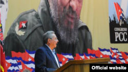 Castro inaugura el congreso de PCC, el 16 de abril de 2016.