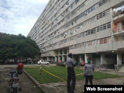 En Nuevo Vedado, tres edificios con 475 apartamentos han sido declarados en cuarentena. (Captura de imagen/Tribuna de La Habana)