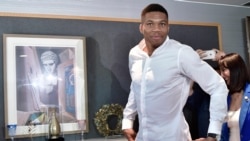 Dice el Guajiro que esta triste porque Boston perdio su serie con Milwaukee y el jugador Giannis Antetokounmpo