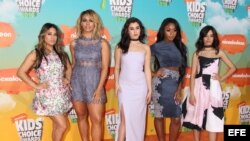 Las cantantes de Ally Brooke, Dinah-Jane Hansen, Lauren Jauregui, Normani Kordei y Camila Cabello de Fifth Harmony en los Kids' Choice Awards.