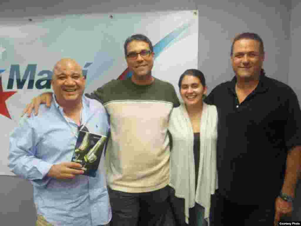Con el escritor Denis Fortún y el productor Antonio Coba