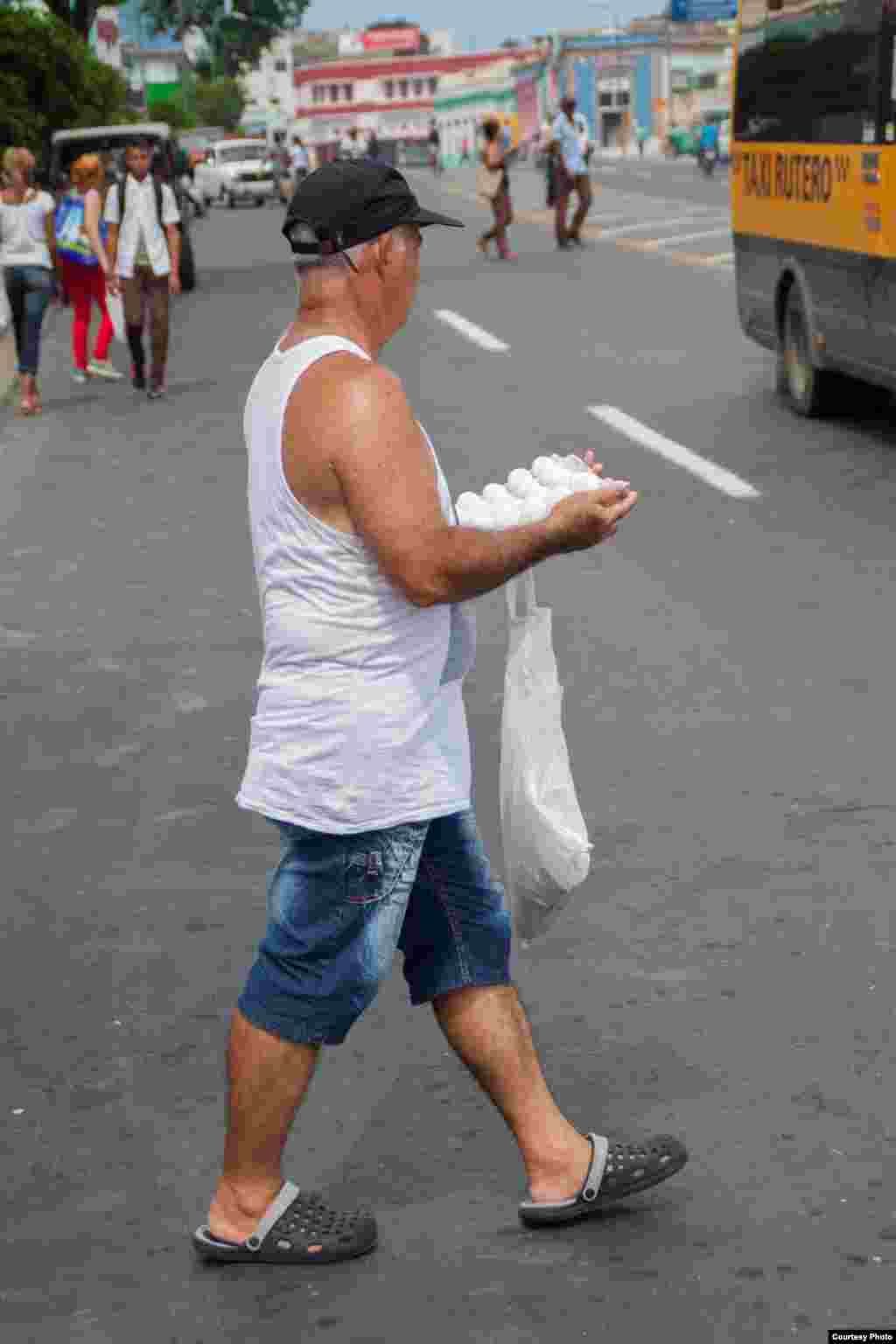 Preparativos en Santiago de Cuba. Foto Angélica Producciones