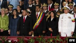 El presidente de Venezuela (c), Nicolás Maduro