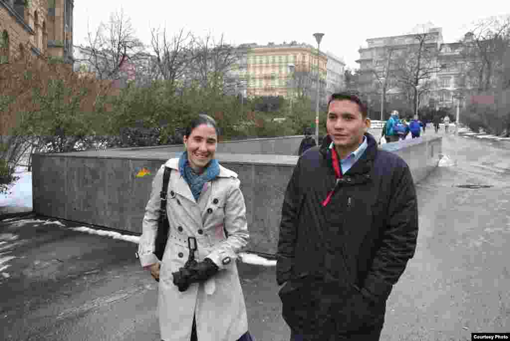 Yoani Sánchez y Eliecer Avila se encuentran en Praga