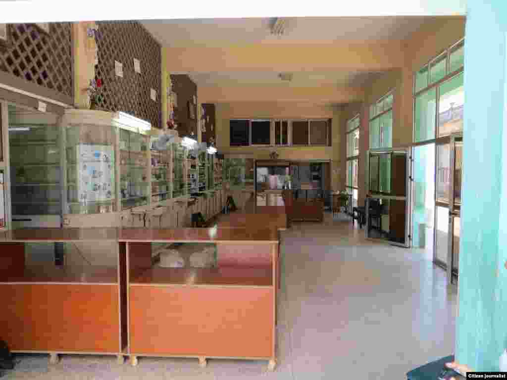 Reportero ciudadano Nilo Alejandro nos regala la imagen de una farmacia en Morón