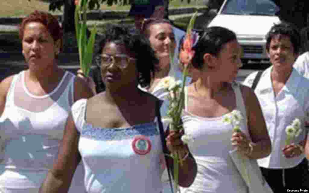 Foto de archivo de las Damas de Blanco, La Habana, Cuba