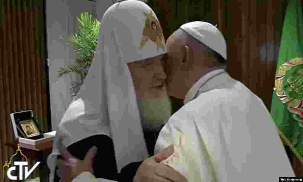 Histórico encuentro Patriarca Kirill y Papa Francisco.